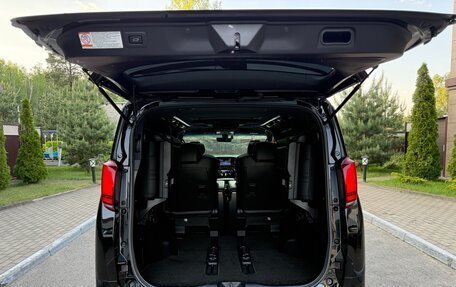 Toyota Alphard III, 2019 год, 4 550 000 рублей, 30 фотография