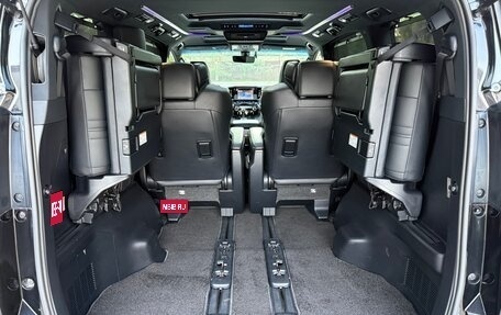Toyota Alphard III, 2019 год, 4 550 000 рублей, 32 фотография