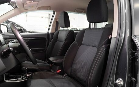 Mitsubishi Outlander III рестайлинг 3, 2021 год, 2 249 000 рублей, 12 фотография
