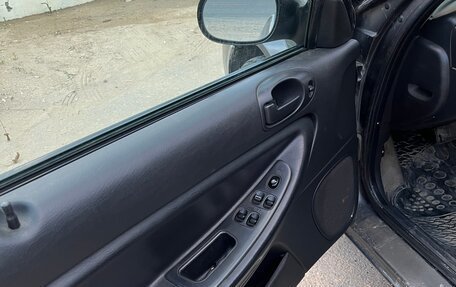 Dodge Stratus II, 2003 год, 200 000 рублей, 10 фотография