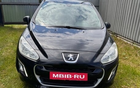 Peugeot 308 II, 2011 год, 309 000 рублей, 4 фотография