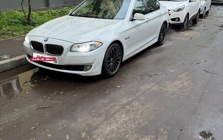 BMW 5 серия, 2011 год, 1 550 000 рублей, 3 фотография