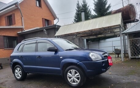 Hyundai Tucson III, 2008 год, 860 000 рублей, 3 фотография