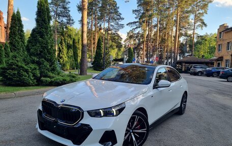 BMW 5 серия, 2024 год, 8 300 000 рублей, 3 фотография