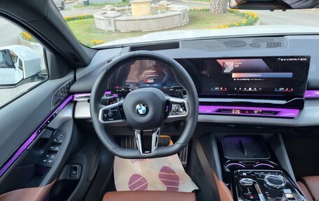 BMW 5 серия, 2024 год, 8 300 000 рублей, 15 фотография