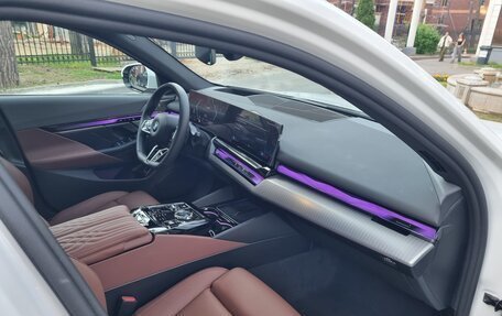 BMW 5 серия, 2024 год, 8 300 000 рублей, 26 фотография