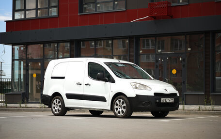 Peugeot Partner II рестайлинг 2, 2012 год, 750 000 рублей, 2 фотография