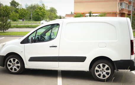 Peugeot Partner II рестайлинг 2, 2012 год, 750 000 рублей, 8 фотография