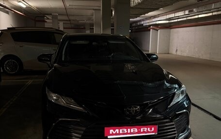Toyota Camry, 2021 год, 3 400 000 рублей, 6 фотография