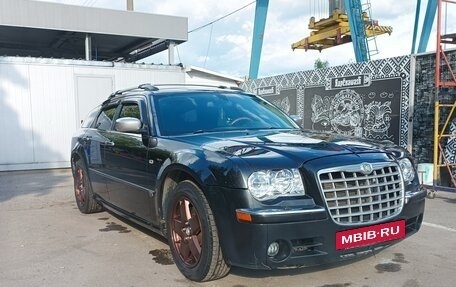 Chrysler 300C II, 2005 год, 1 150 000 рублей, 2 фотография