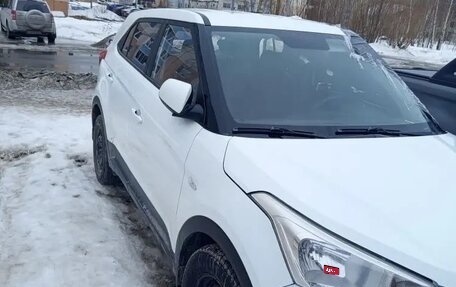 Hyundai Creta I рестайлинг, 2019 год, 1 000 000 рублей, 2 фотография
