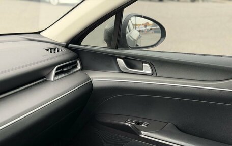 KIA K5, 2020 год, 2 150 000 рублей, 31 фотография