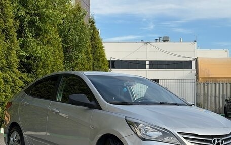 Hyundai Solaris II рестайлинг, 2014 год, 800 000 рублей, 3 фотография