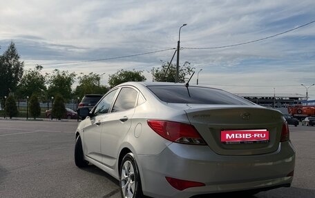 Hyundai Solaris II рестайлинг, 2014 год, 800 000 рублей, 5 фотография