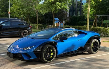 Lamborghini Huracán, 2024 год, 39 900 000 рублей, 2 фотография