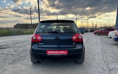 Volkswagen Golf V, 2005 год, 350 000 рублей, 2 фотография