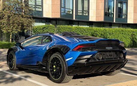 Lamborghini Huracán, 2024 год, 39 900 000 рублей, 5 фотография