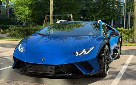 Lamborghini Huracán, 2024 год, 39 900 000 рублей, 14 фотография
