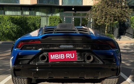 Lamborghini Huracán, 2024 год, 39 900 000 рублей, 7 фотография