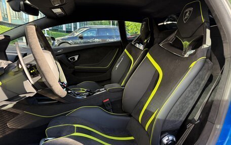 Lamborghini Huracán, 2024 год, 39 900 000 рублей, 23 фотография