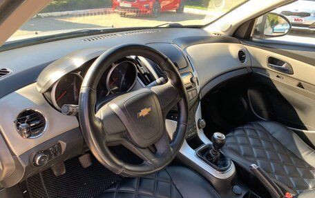 Chevrolet Cruze II, 2013 год, 530 000 рублей, 4 фотография