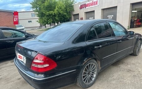 Mercedes-Benz E-Класс, 2004 год, 305 000 рублей, 4 фотография
