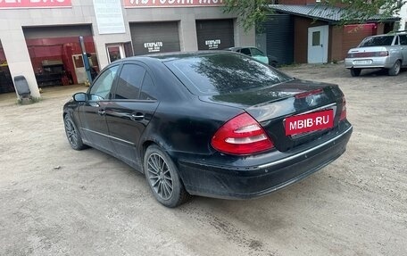 Mercedes-Benz E-Класс, 2004 год, 305 000 рублей, 2 фотография