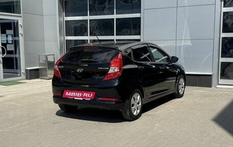 Hyundai Solaris II рестайлинг, 2014 год, 1 000 000 рублей, 7 фотография