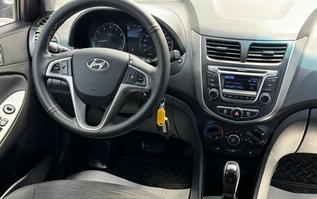 Hyundai Solaris II рестайлинг, 2014 год, 1 000 000 рублей, 12 фотография