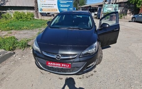 Opel Astra J, 2013 год, 650 000 рублей, 1 фотография