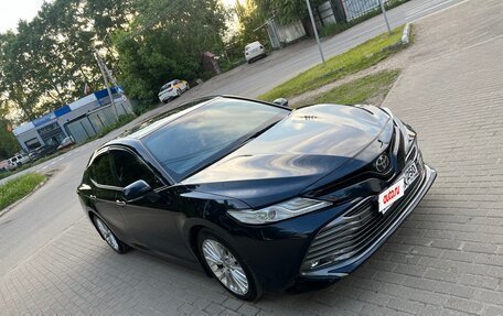 Toyota Camry, 2019 год, 2 650 000 рублей, 1 фотография