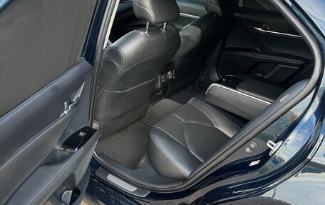 Toyota Camry, 2019 год, 2 650 000 рублей, 29 фотография