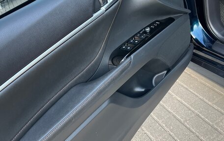 Toyota Camry, 2019 год, 2 650 000 рублей, 37 фотография