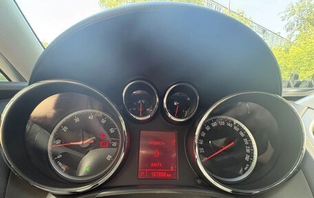 Opel Astra J, 2013 год, 940 000 рублей, 4 фотография