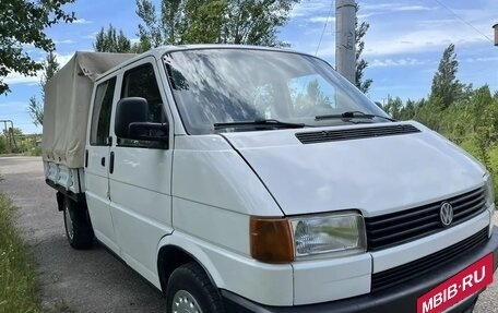 Volkswagen Transporter T4, 1993 год, 570 000 рублей, 3 фотография