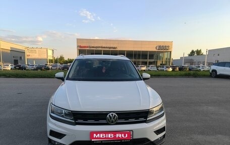 Volkswagen Tiguan II, 2018 год, 2 460 000 рублей, 1 фотография