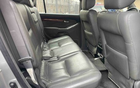 Toyota Land Cruiser Prado 120 рестайлинг, 2005 год, 1 950 000 рублей, 7 фотография