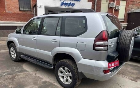Toyota Land Cruiser Prado 120 рестайлинг, 2005 год, 1 950 000 рублей, 4 фотография