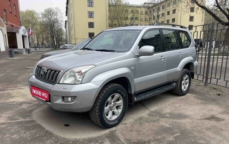 Toyota Land Cruiser Prado 120 рестайлинг, 2005 год, 1 950 000 рублей, 3 фотография