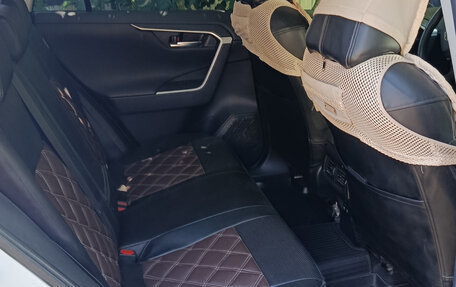 Toyota RAV4, 2020 год, 3 500 000 рублей, 4 фотография