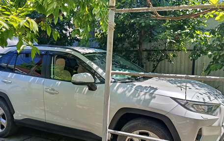 Toyota RAV4, 2020 год, 3 500 000 рублей, 13 фотография