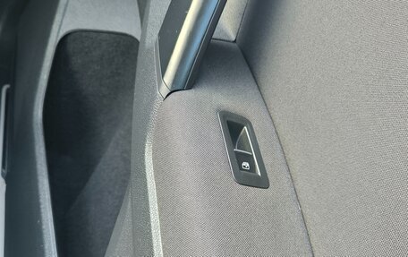Volkswagen Tiguan II, 2018 год, 2 460 000 рублей, 9 фотография