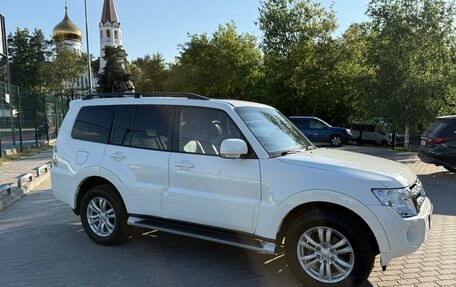 Mitsubishi Pajero IV, 2014 год, 2 380 000 рублей, 13 фотография