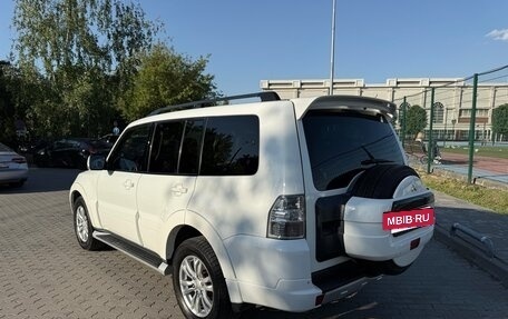 Mitsubishi Pajero IV, 2014 год, 2 380 000 рублей, 19 фотография