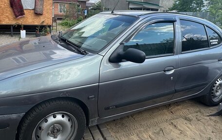 Renault Megane II, 2000 год, 210 000 рублей, 1 фотография