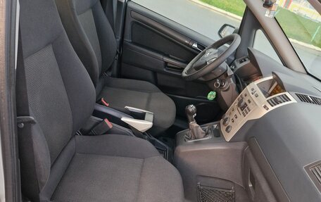 Opel Zafira B, 2008 год, 590 000 рублей, 18 фотография