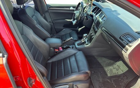 Volkswagen Golf GTI VII, 2016 год, 2 500 000 рублей, 16 фотография