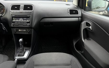Volkswagen Polo VI (EU Market), 2012 год, 899 000 рублей, 17 фотография