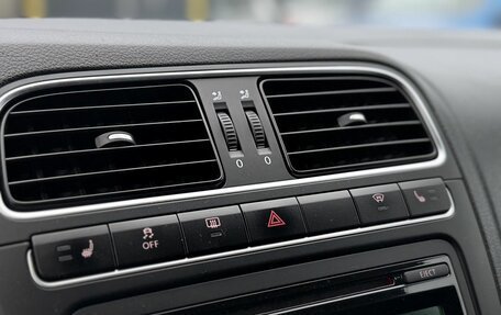 Volkswagen Polo VI (EU Market), 2012 год, 899 000 рублей, 24 фотография