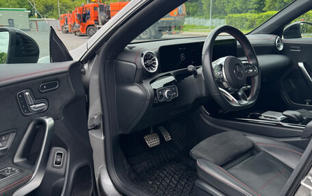 Mercedes-Benz CLA, 2021 год, 3 600 000 рублей, 5 фотография